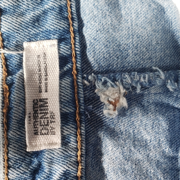 Zara Denim Skirt - Picture 3 of 3